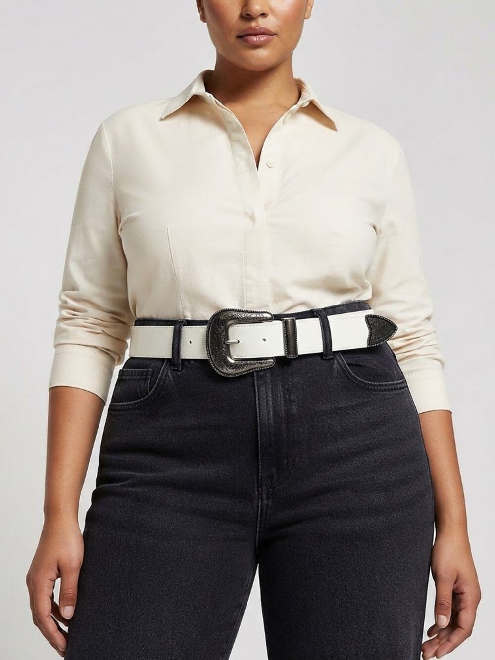 Stylish Women's Small/Medium adjustable Belt - like new